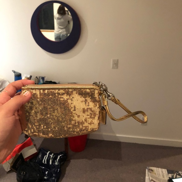 gold sequin clutch - Picture 1 of 2